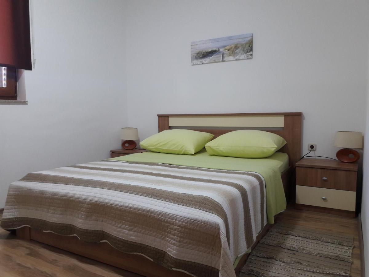 Apartmani Predovan Vrsi Exterior foto